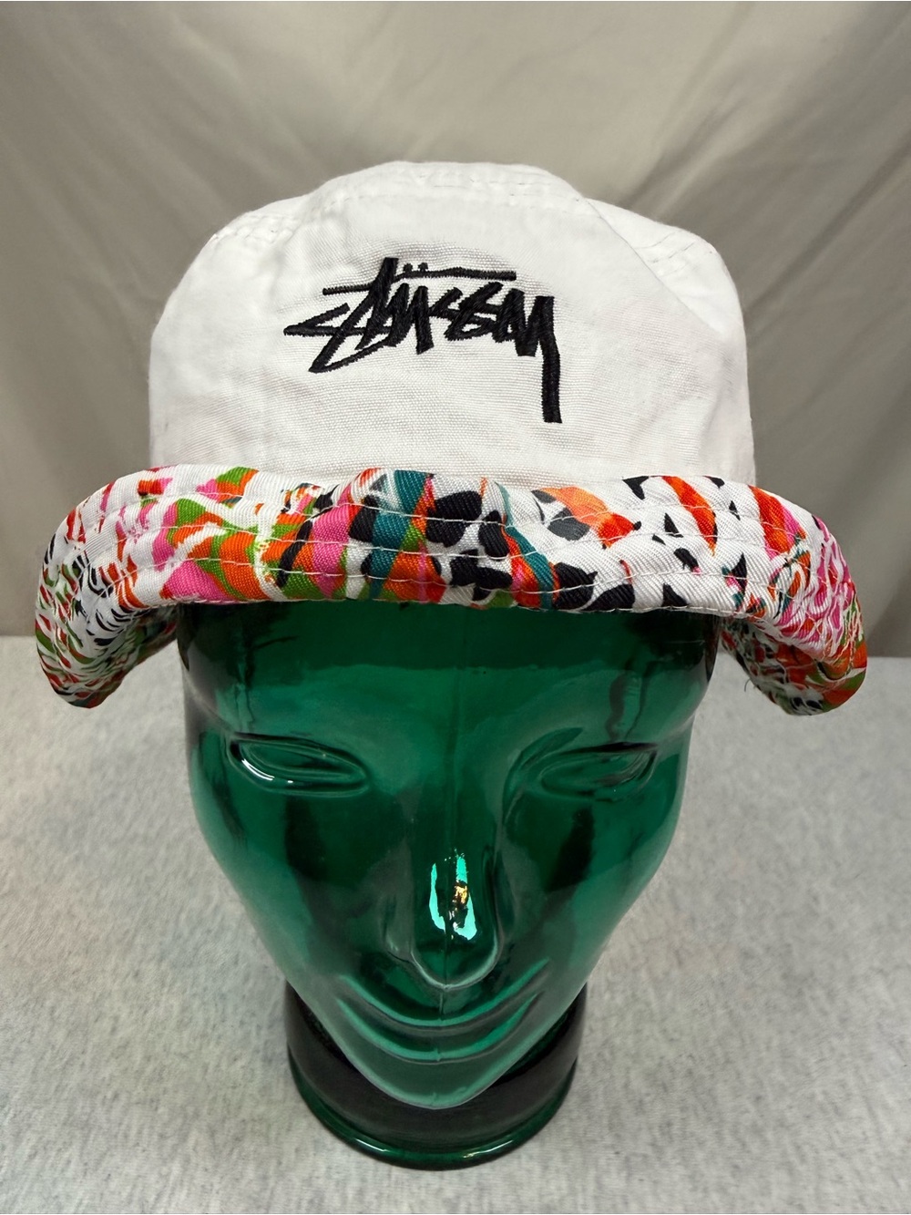 Stüssy Graphic Bucket Hat White Multicolor Size M/L